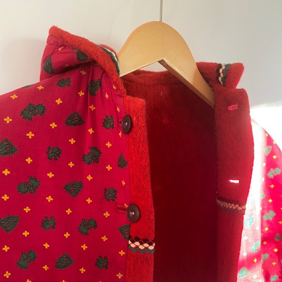 Helen Maas Reversible Nordic Hooded Poncho Cape - Picture 6 of 9